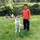 Tobby con la gorra de Juanito que le presto